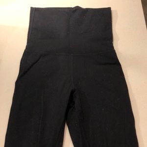 Black aritzia leggings